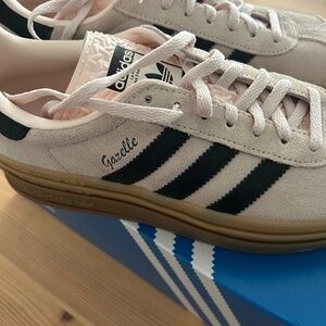 Adidas Gazelle Bold (White Quartz/Black)